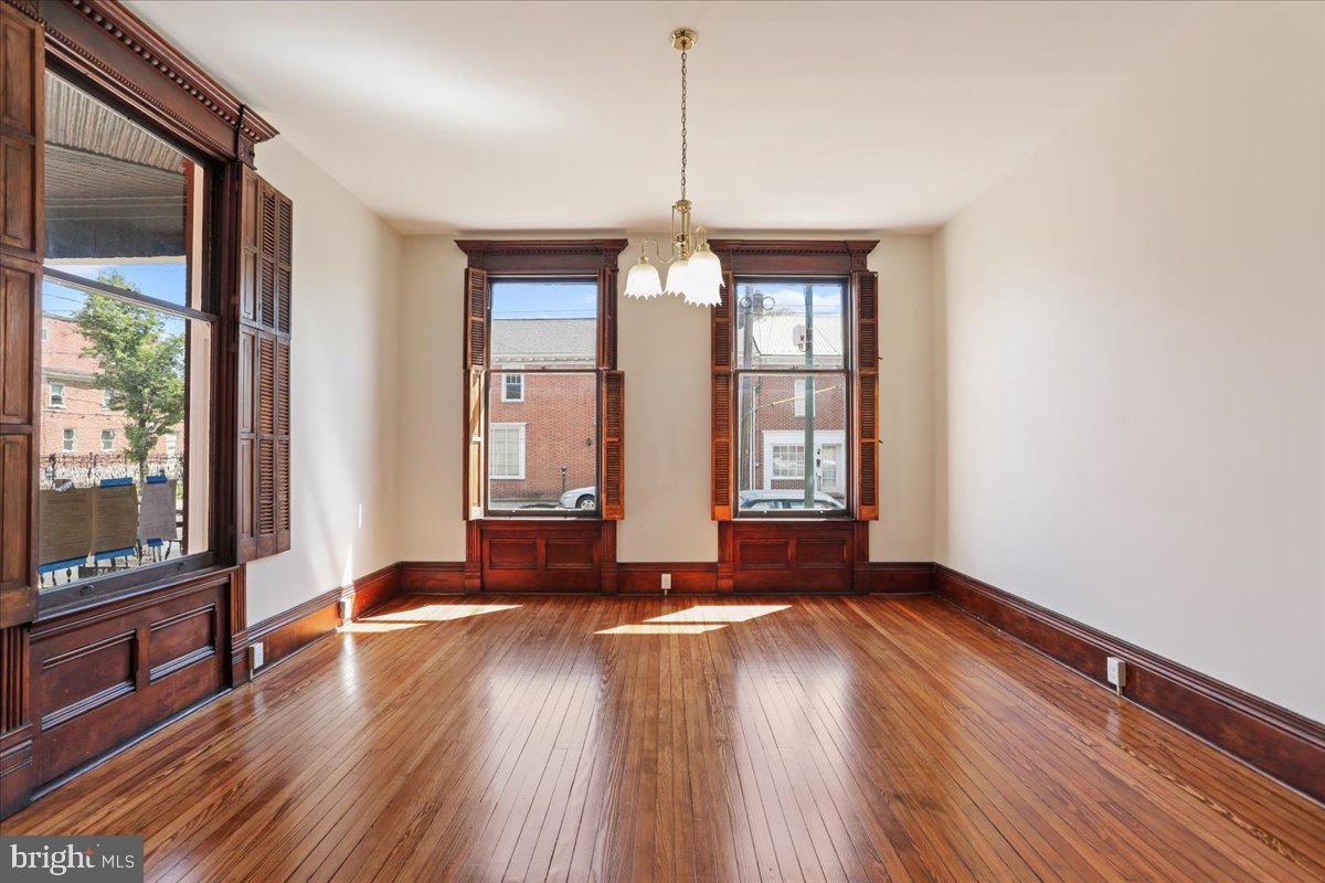 CITY OF MARTINSBURG - Commercial Lease