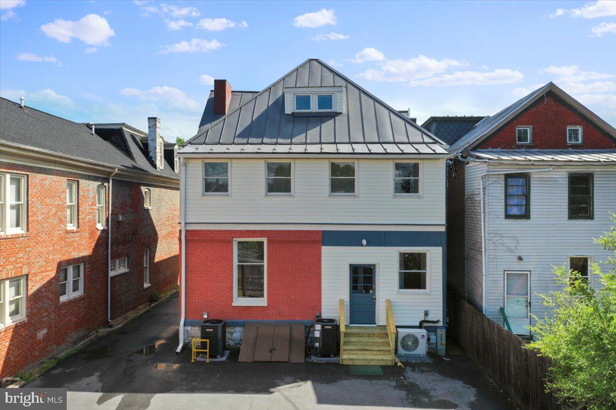 CITY OF MARTINSBURG - Commercial Lease