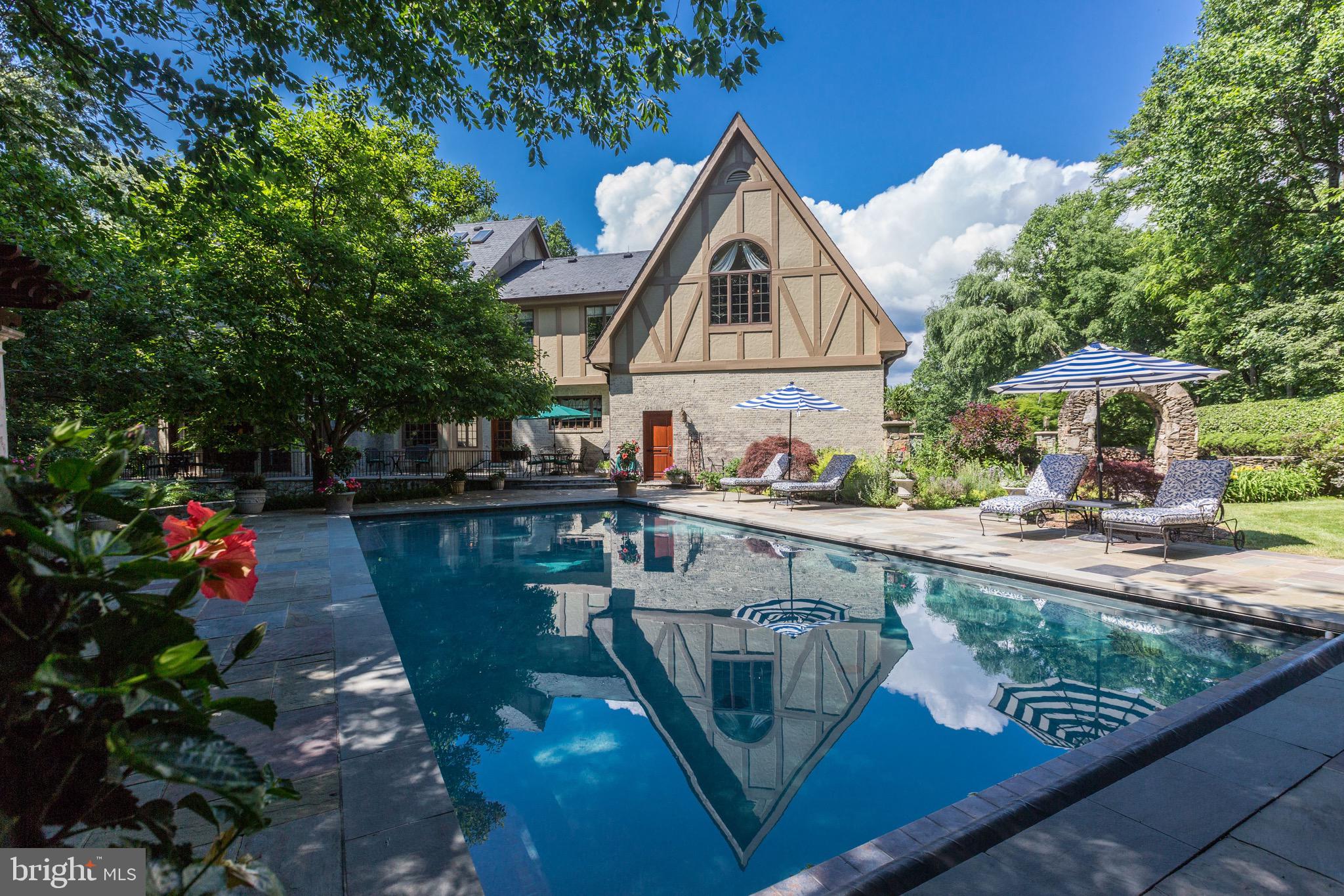 FALCON RIDGE - Residential