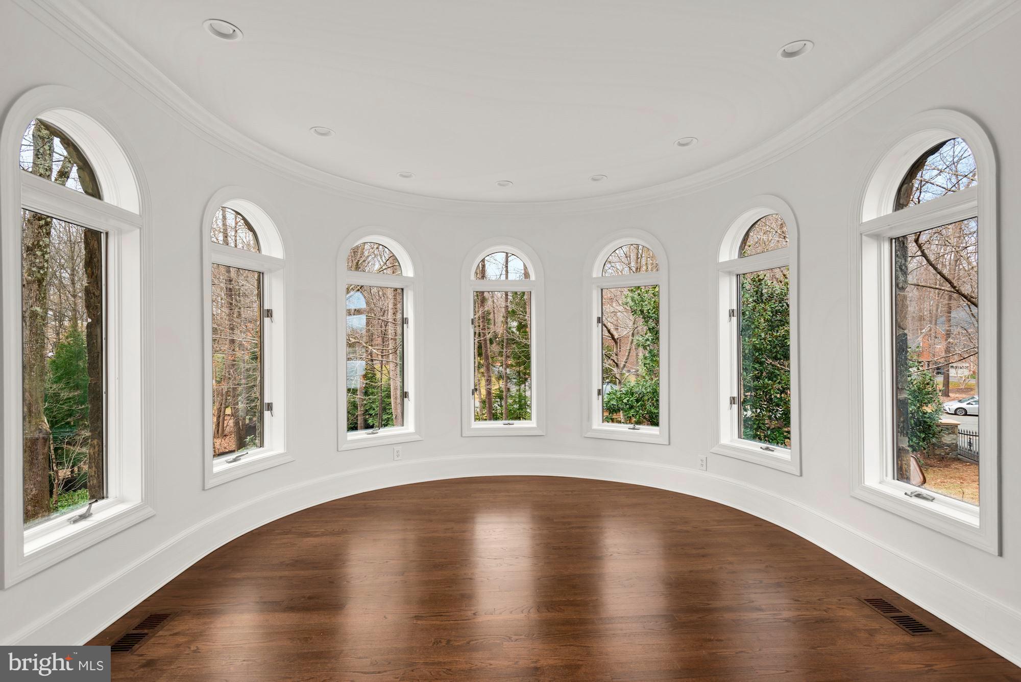 FALCON RIDGE - Residential