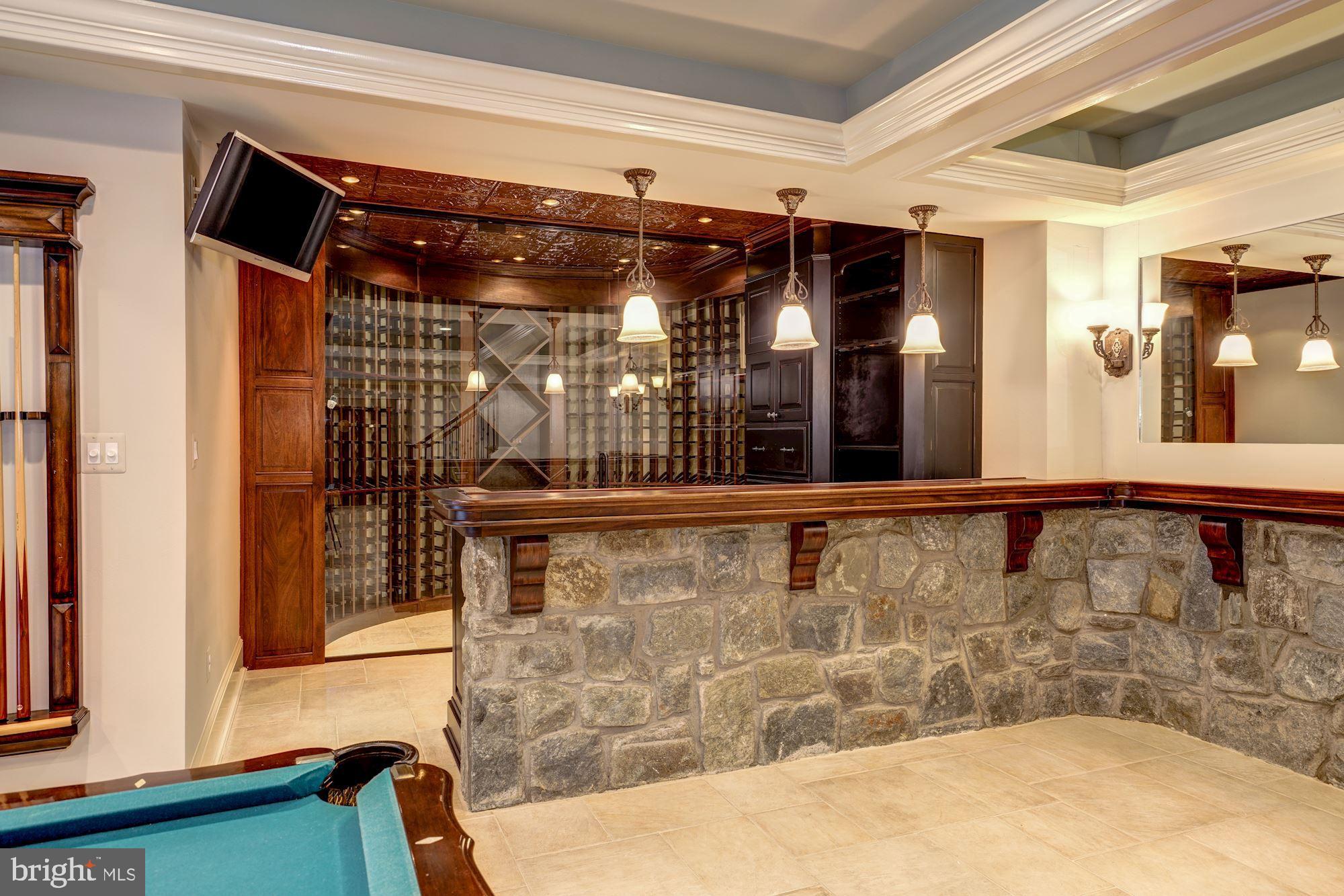 FALCON RIDGE - Residential