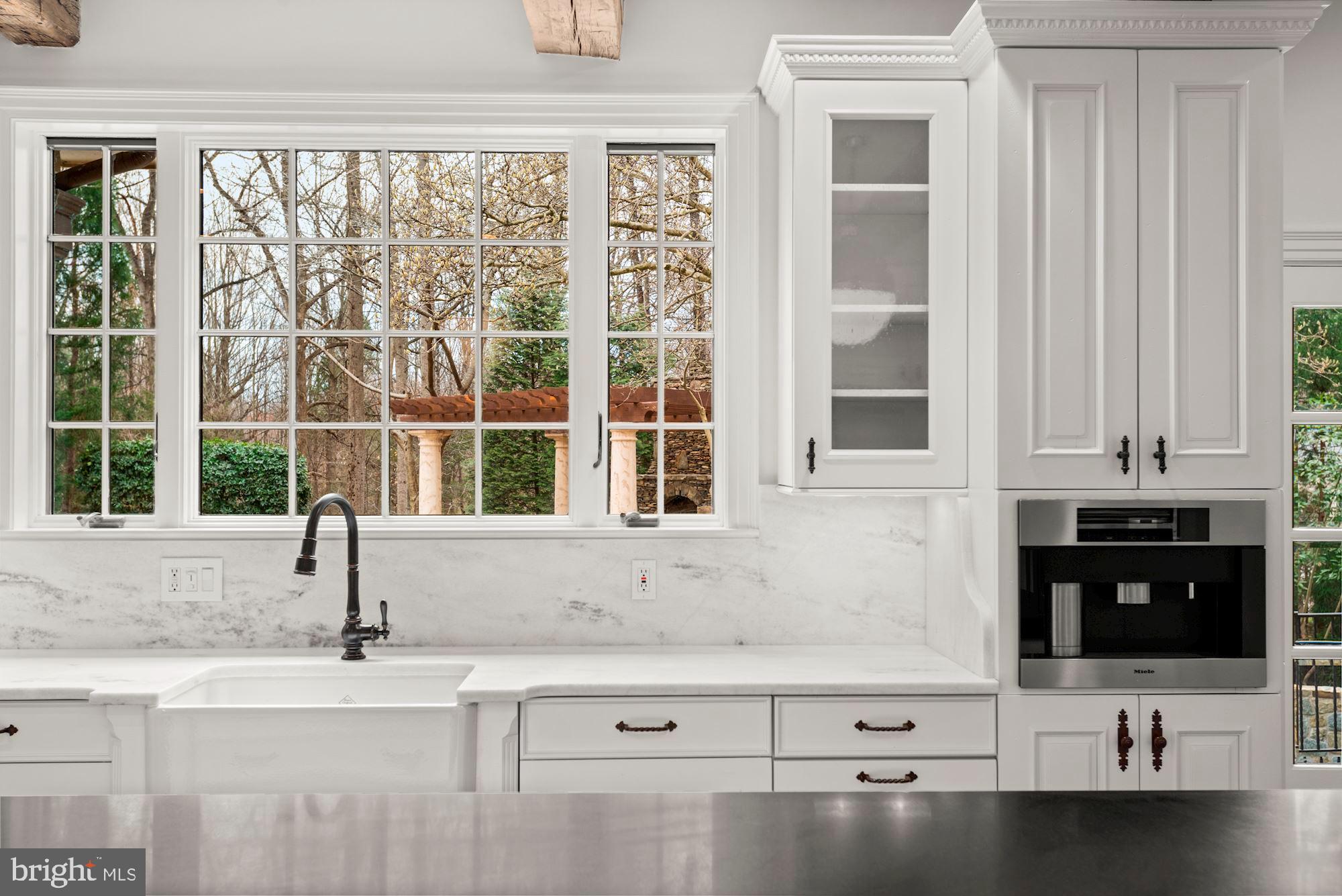 FALCON RIDGE - Residential