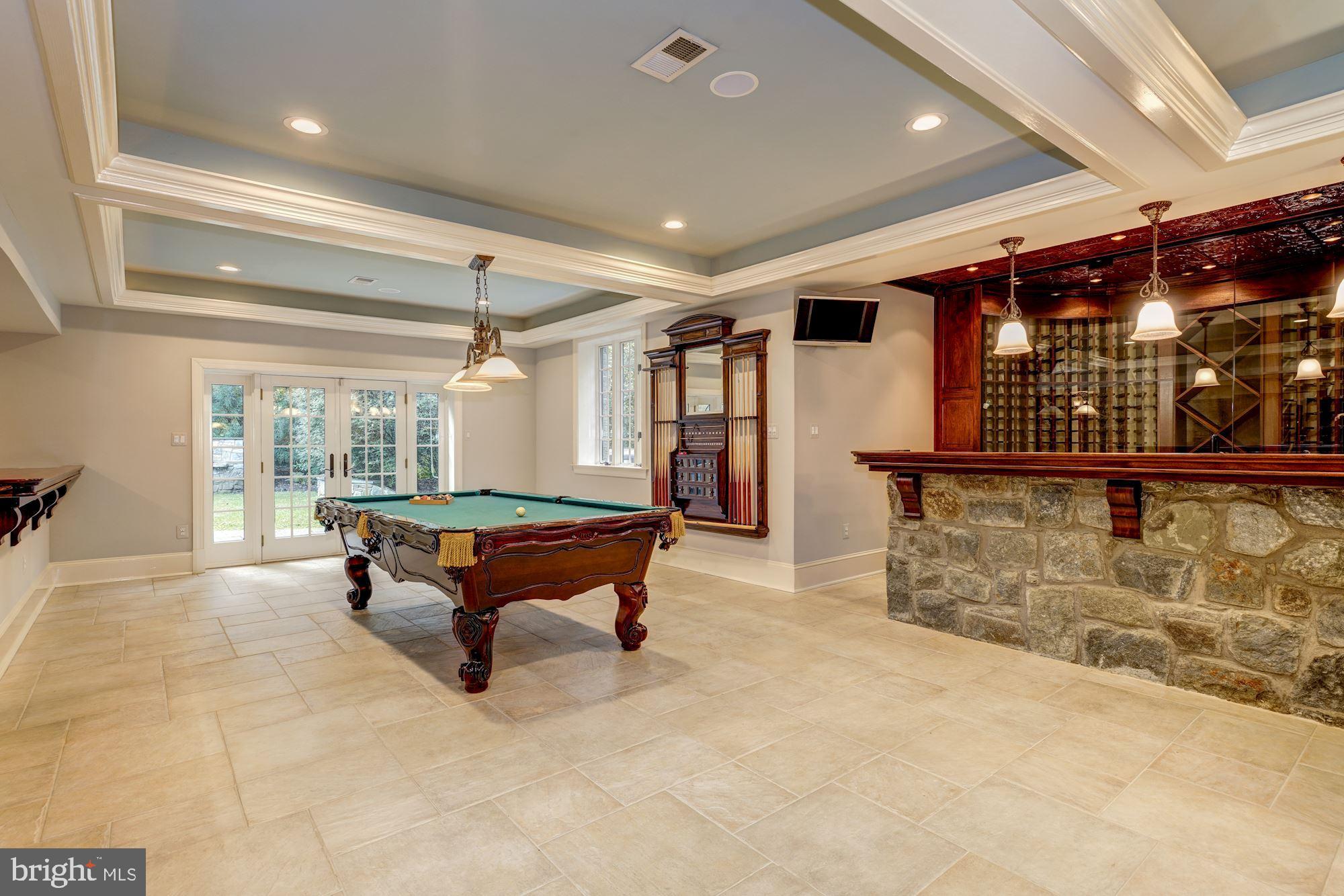 FALCON RIDGE - Residential