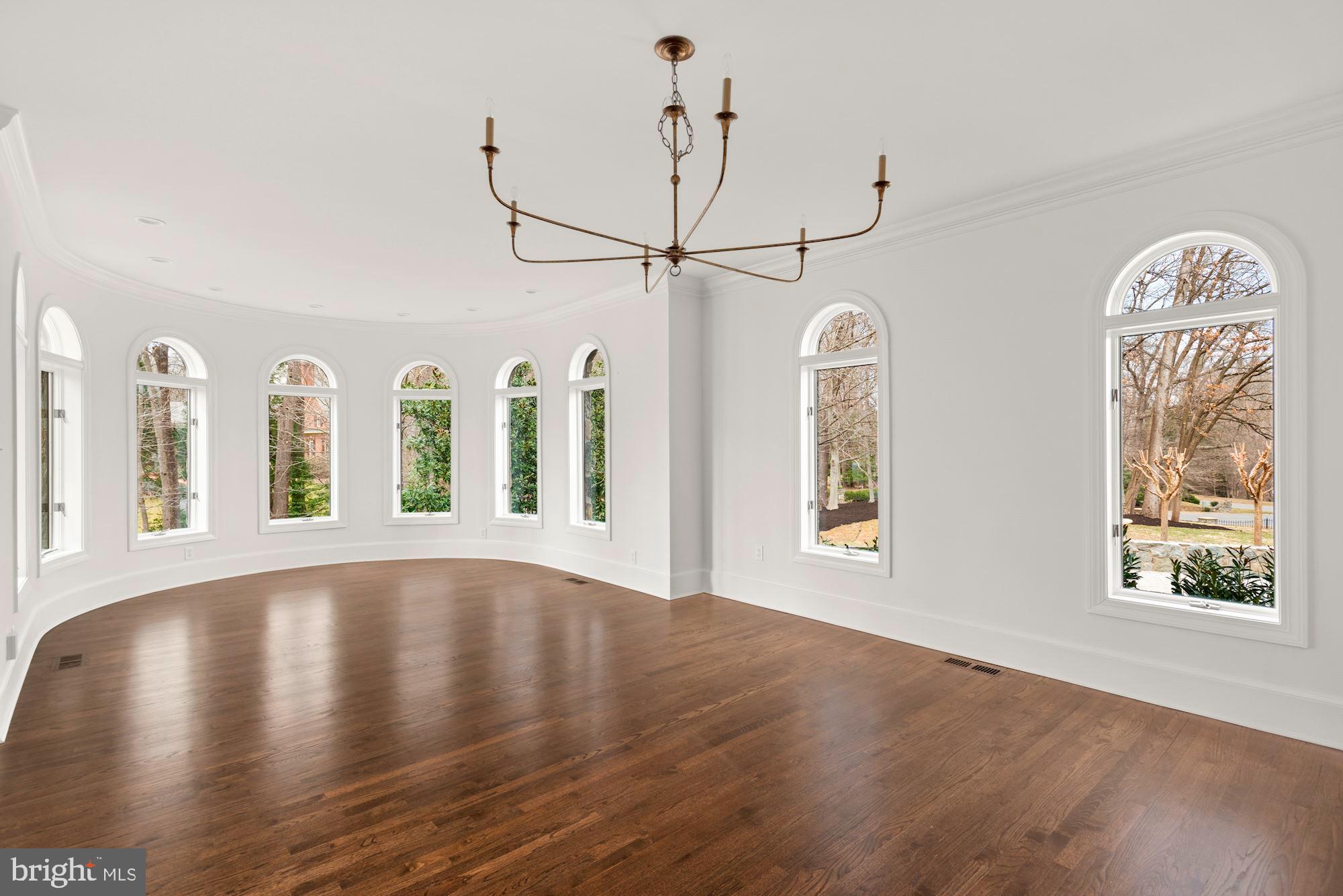 FALCON RIDGE - Residential