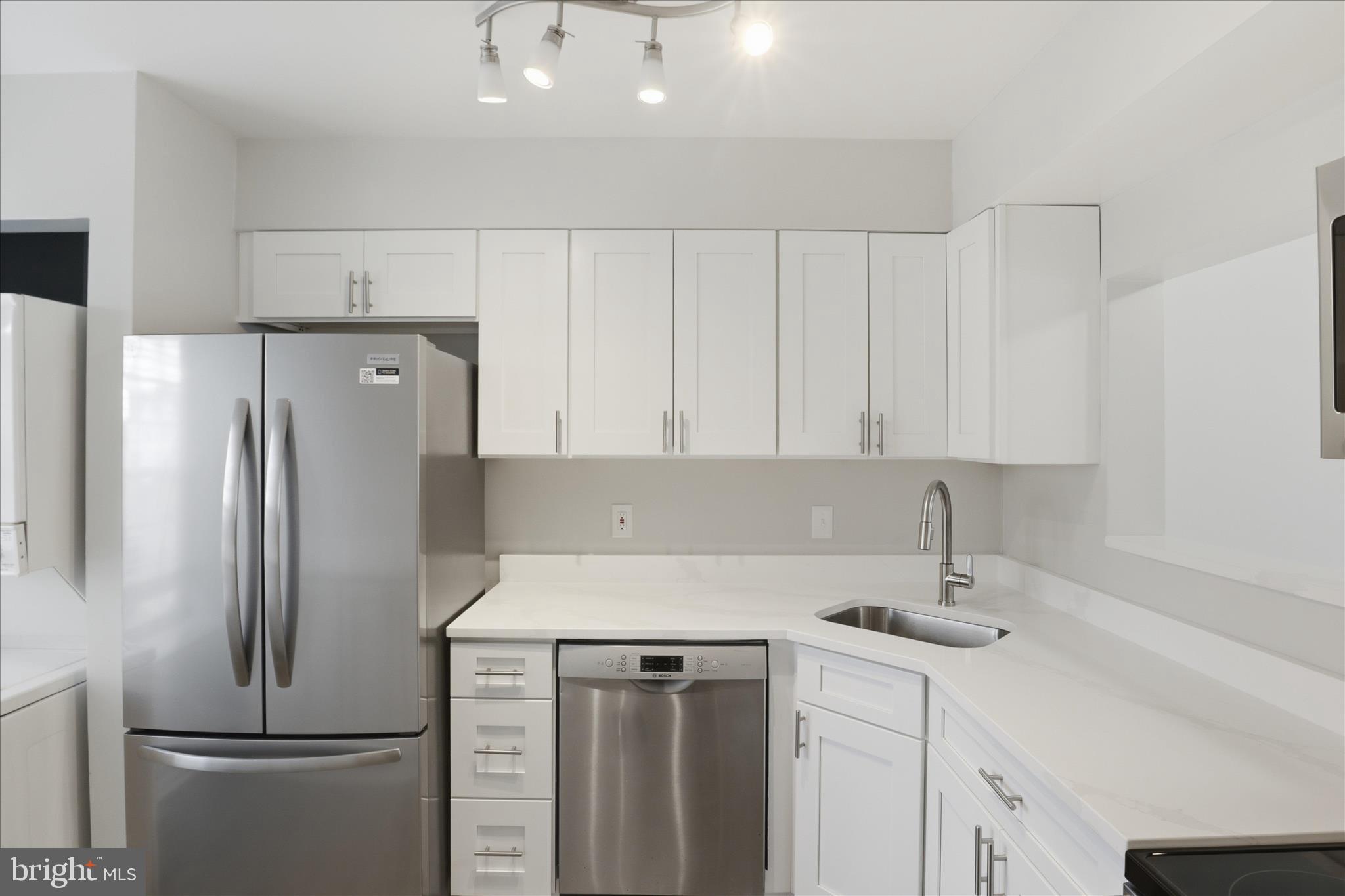 PROVIDENCE VILLAGE - Residential