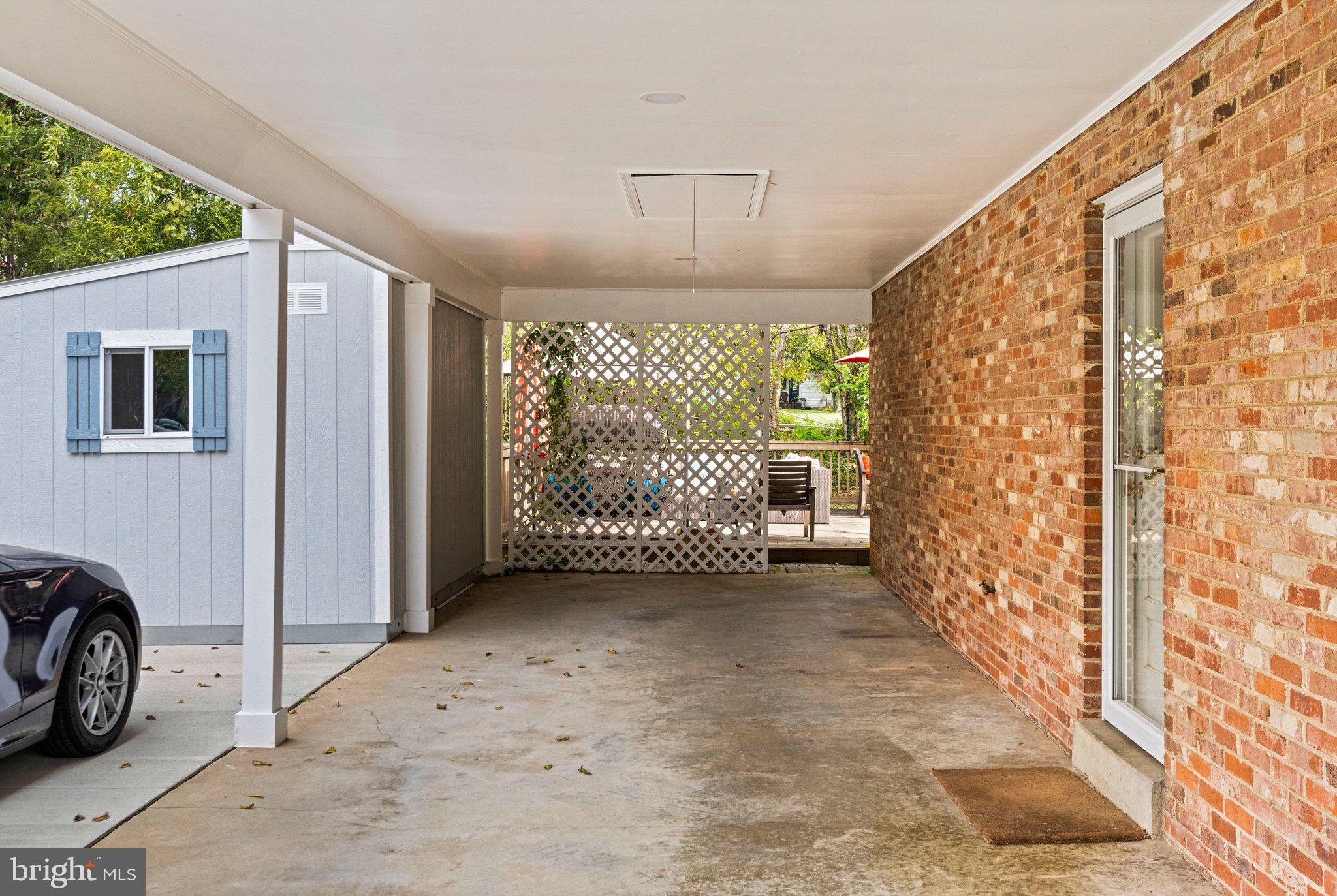 1607 MARY ELLEN COURT