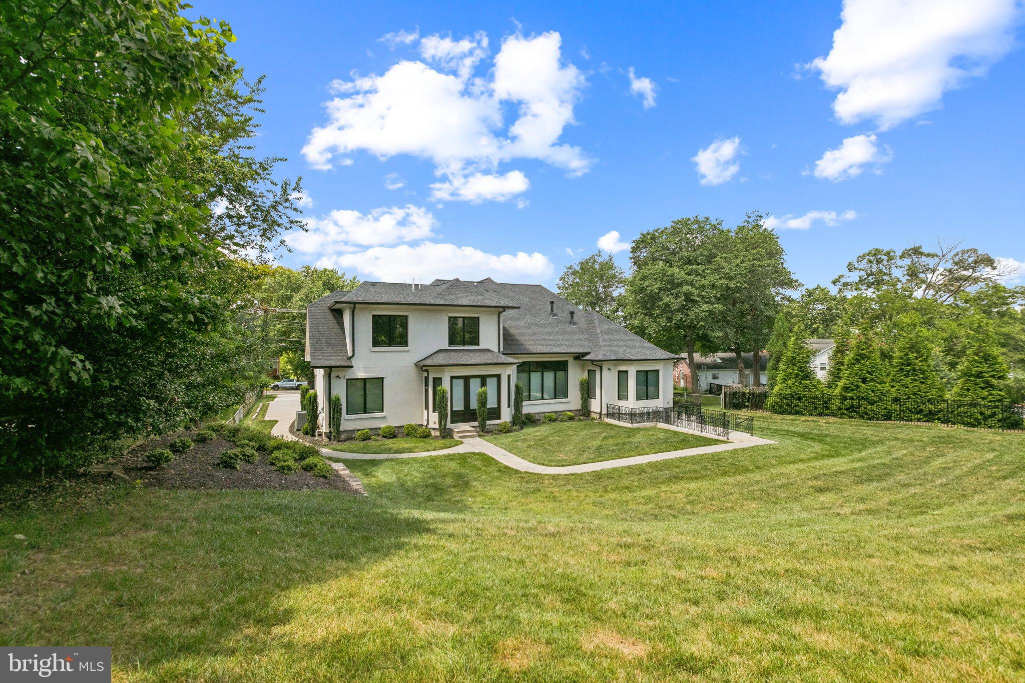 WESTBRIAR - Residential