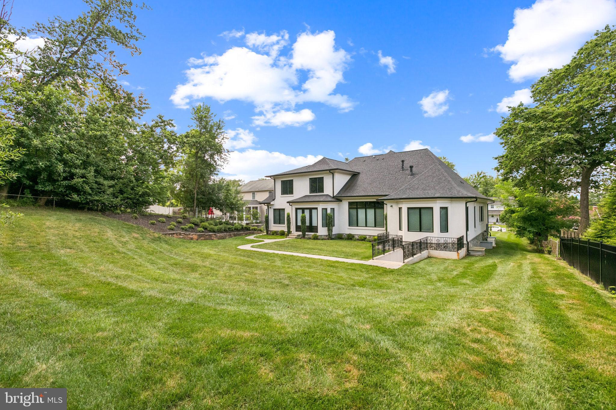 WESTBRIAR - Residential