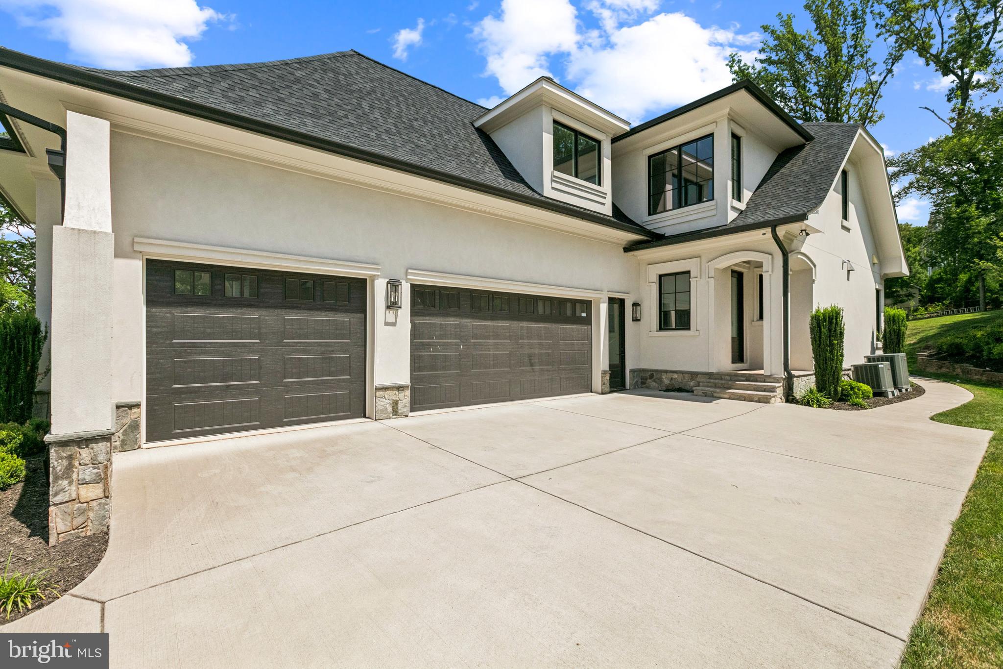 305 OLD COURTHOUSE ROAD NE