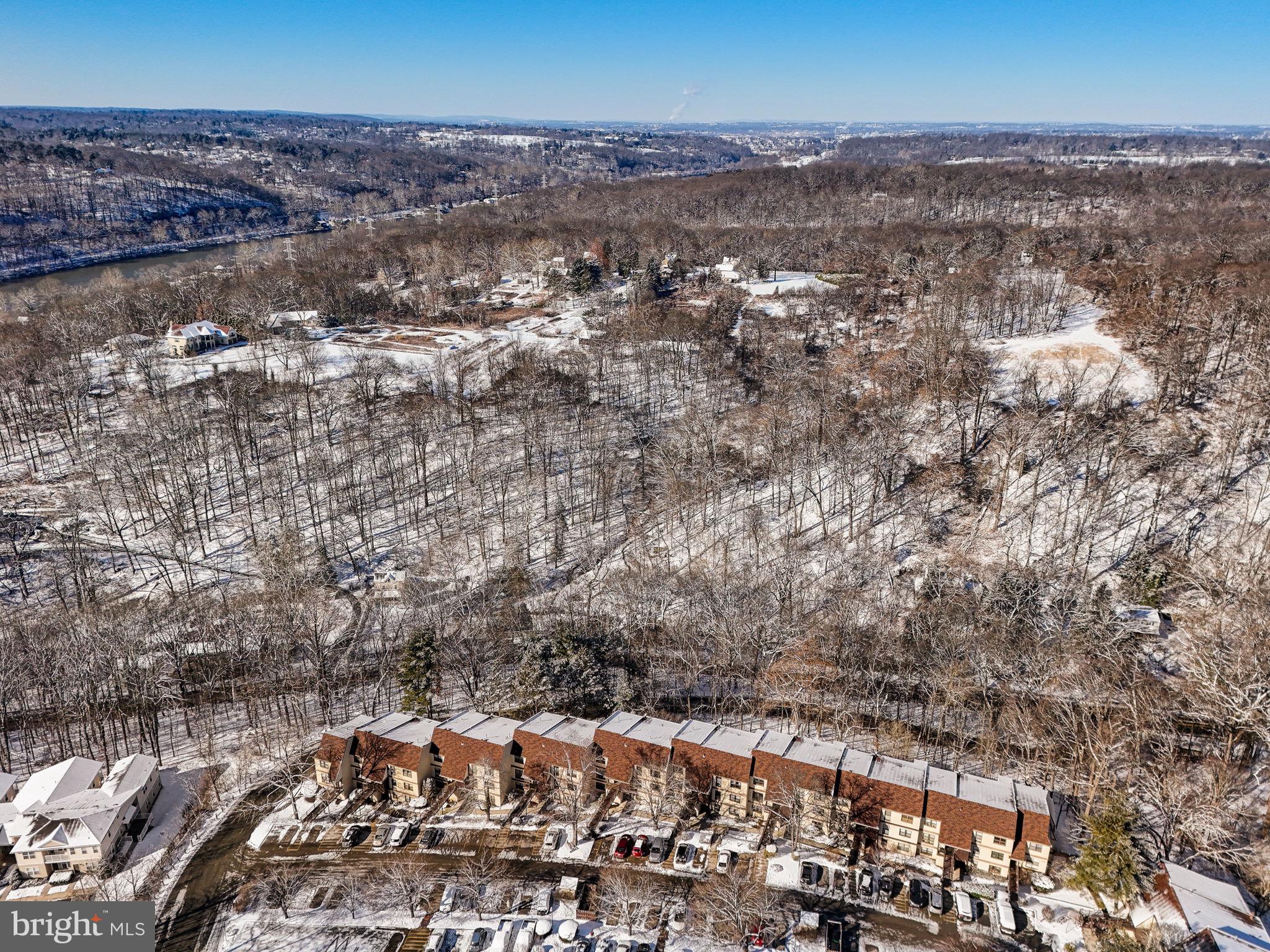 GREEN TREE RUN - Residential