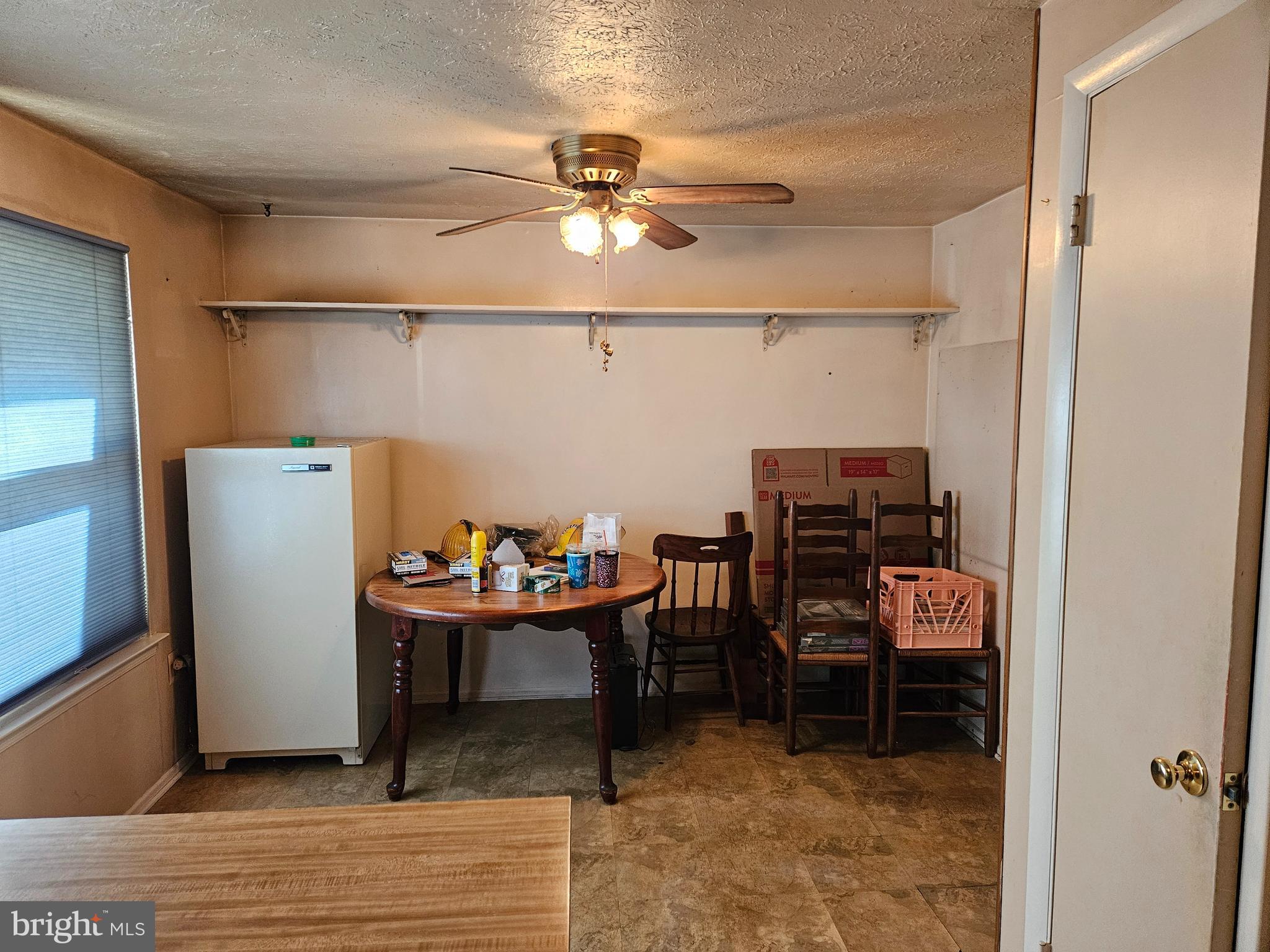 COLONY SQUARE - Residential