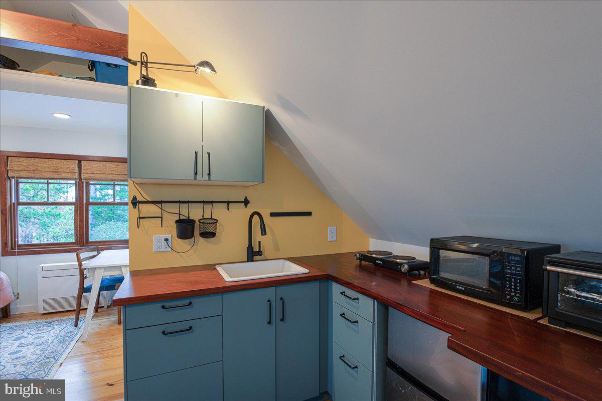 BACHELORS POINT - Residential