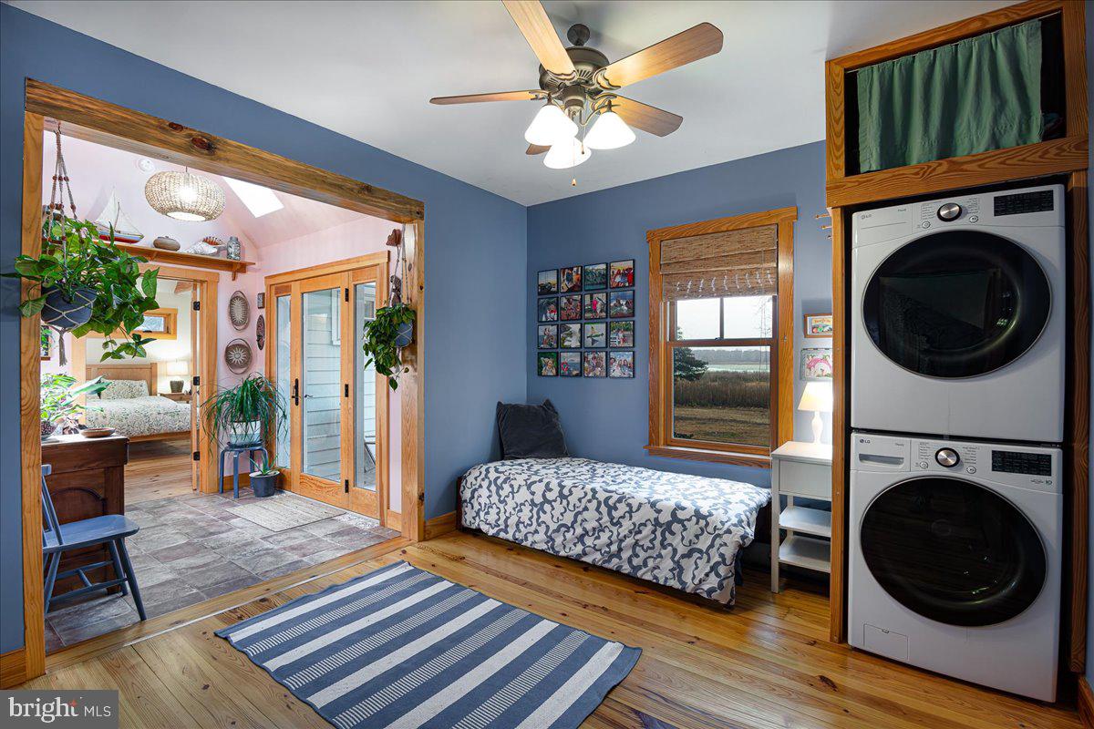 BACHELORS POINT - Residential