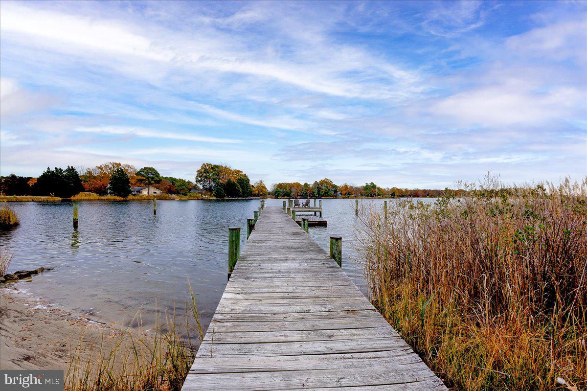 BACHELORS POINT - Residential