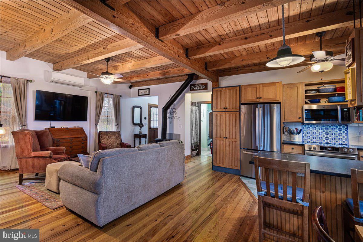 BACHELORS POINT - Residential