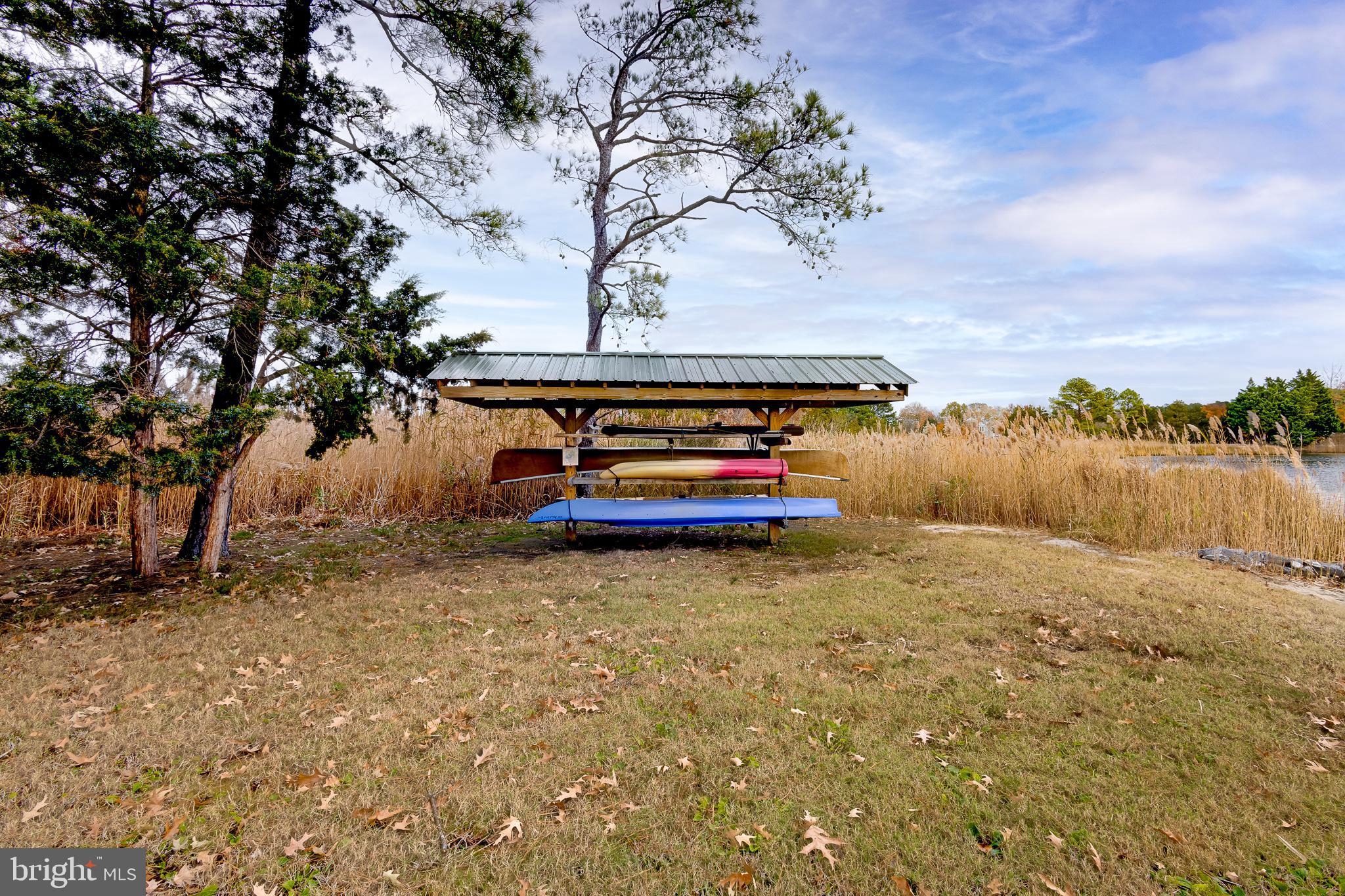 BACHELORS POINT - Residential