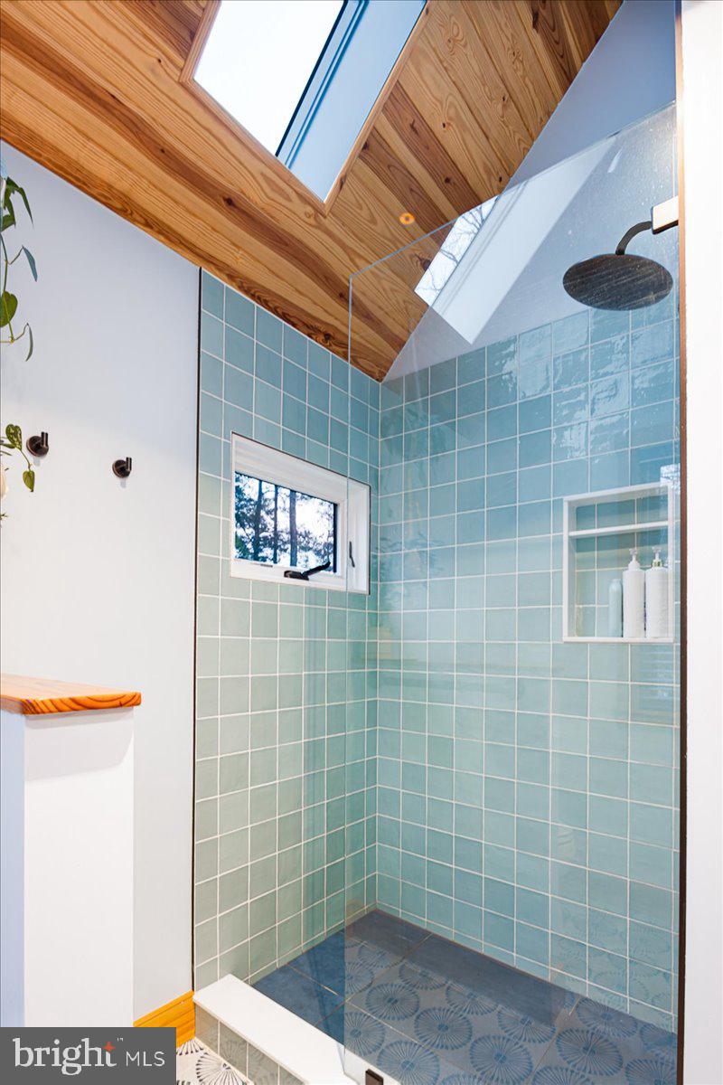 BACHELORS POINT - Residential