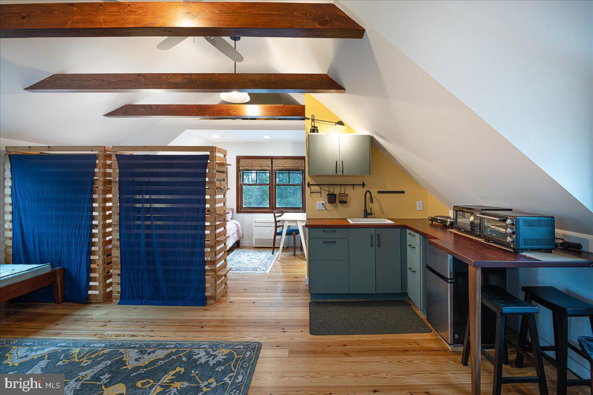 BACHELORS POINT - Residential