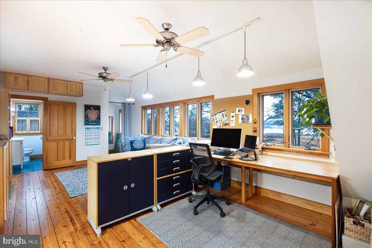 BACHELORS POINT - Residential