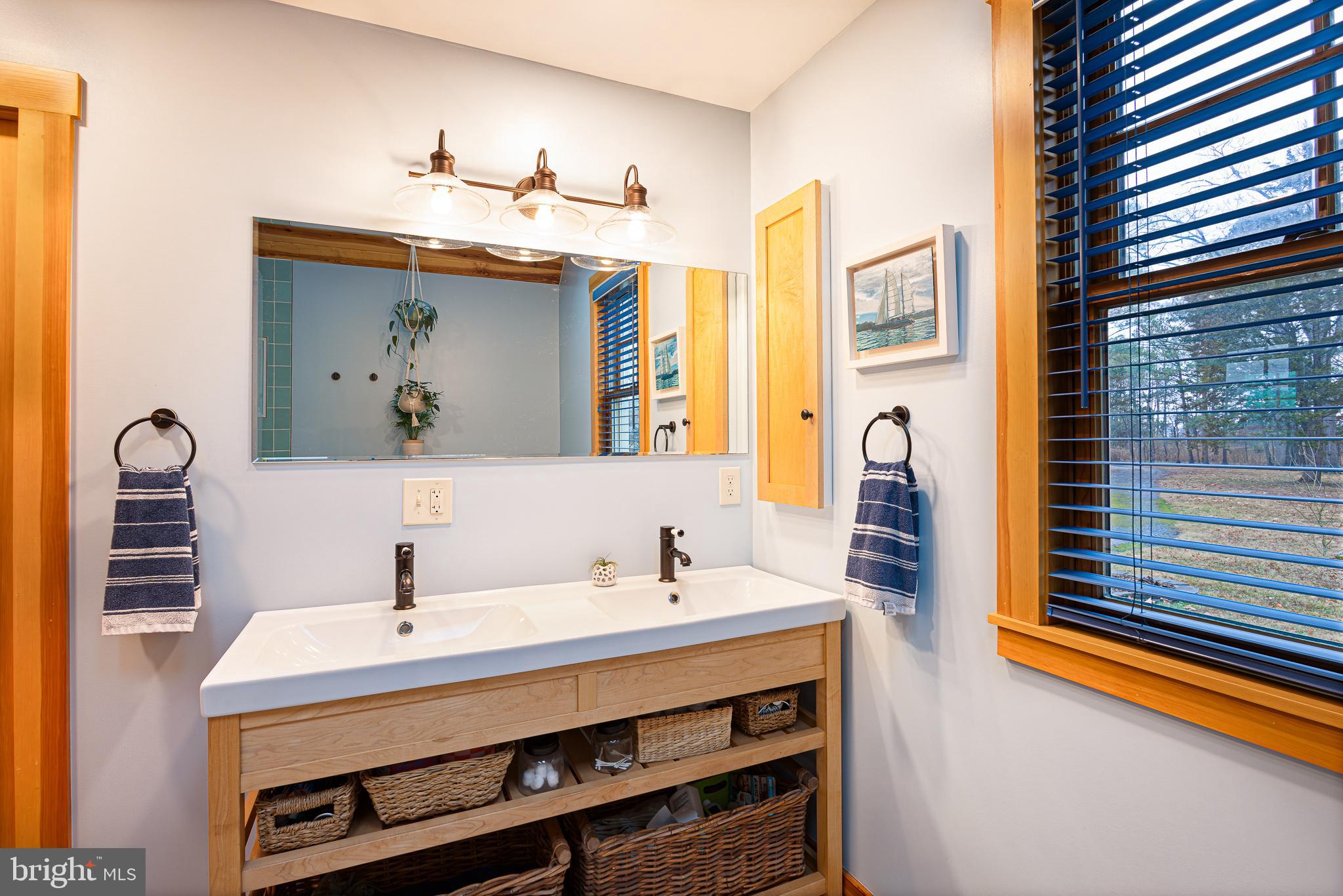 BACHELORS POINT - Residential