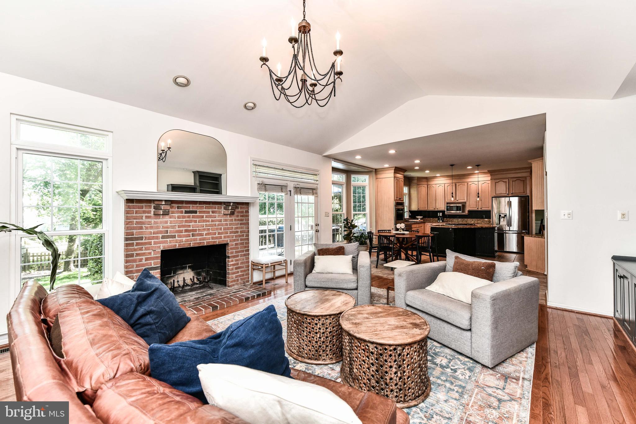 WOODLEA MANOR - Residential Lease