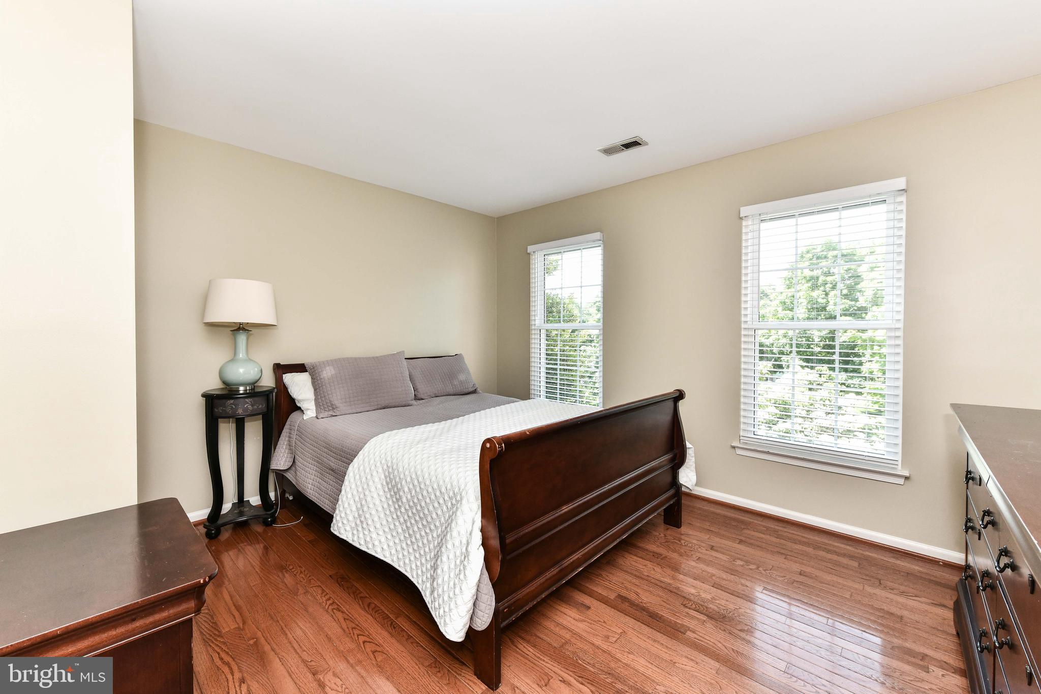 WOODLEA MANOR - Residential Lease