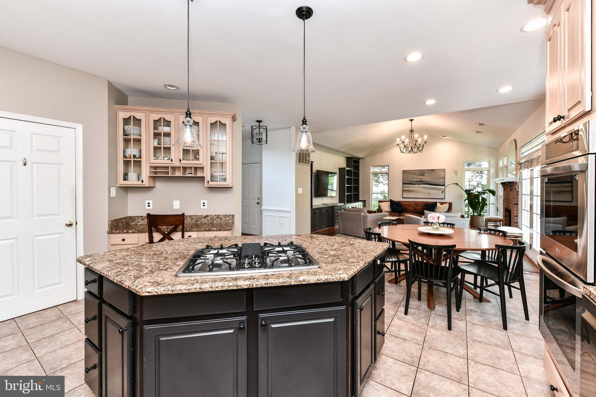 WOODLEA MANOR - Residential Lease