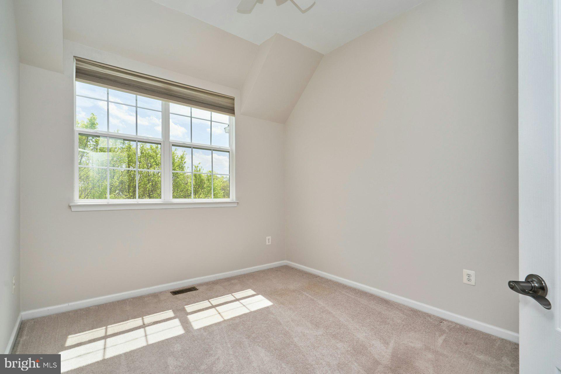 THE TOWNES AT VILLAGE PLACE - Residential Lease