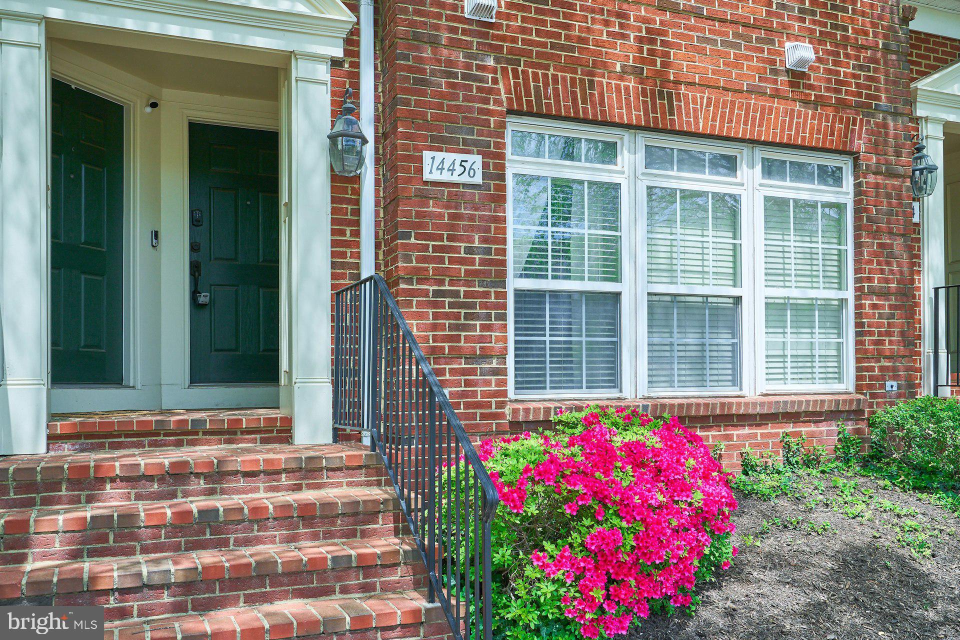 THE TOWNES AT VILLAGE PLACE - Residential Lease