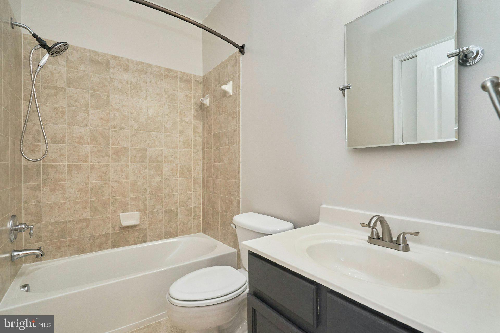 THE TOWNES AT VILLAGE PLACE - Residential Lease