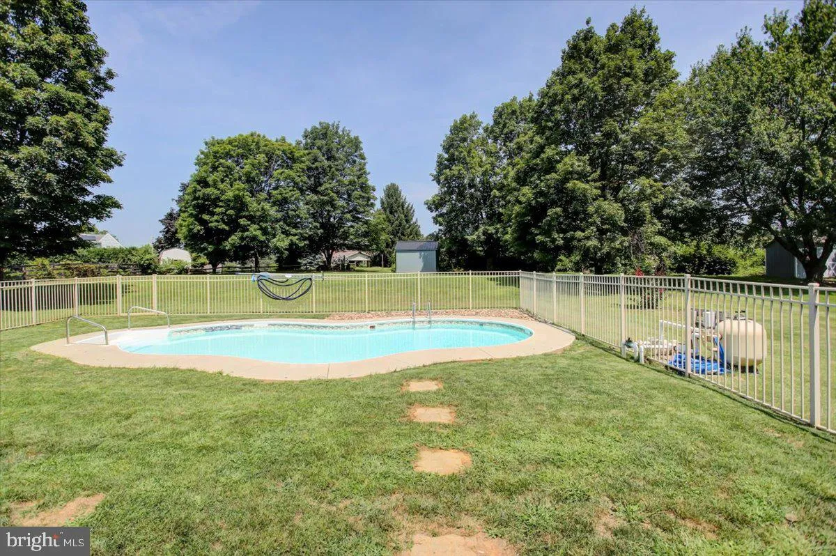 Chambersburg, Pennsylvania 17201, United States, 3 Bedrooms Bedrooms, ,2 BathroomsBathrooms,Residential,Coming Soon,175058