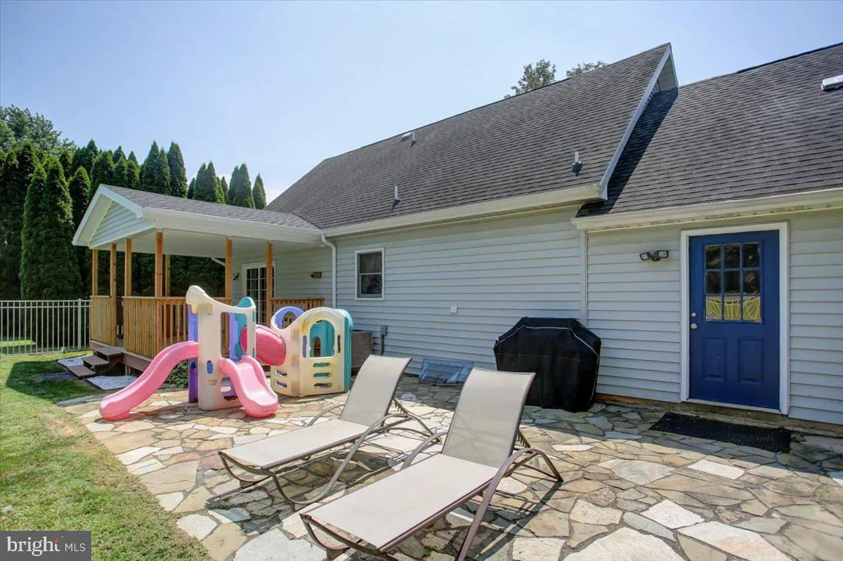 Chambersburg, Pennsylvania 17201, United States, 3 Bedrooms Bedrooms, ,2 BathroomsBathrooms,Residential,Coming Soon,175058