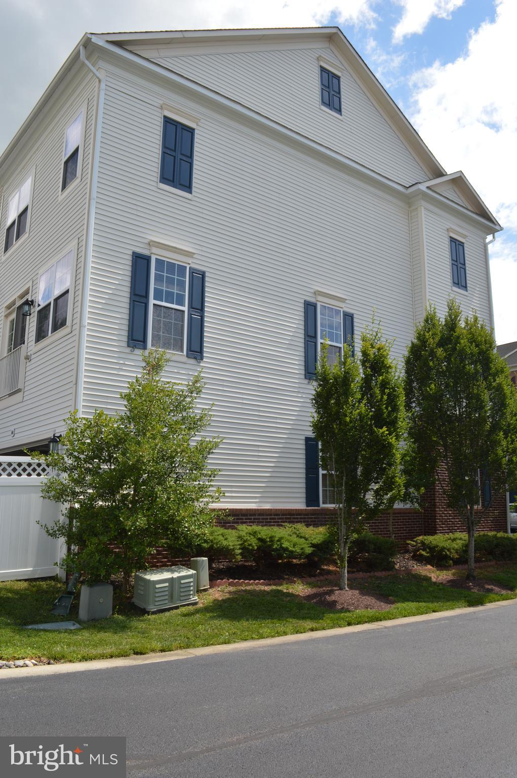 CLARKSBURG VILLAGE - Residential Lease