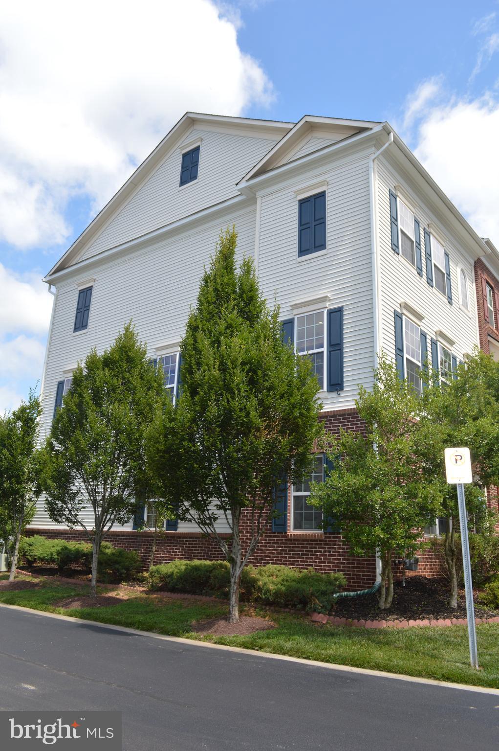 CLARKSBURG VILLAGE - Residential Lease