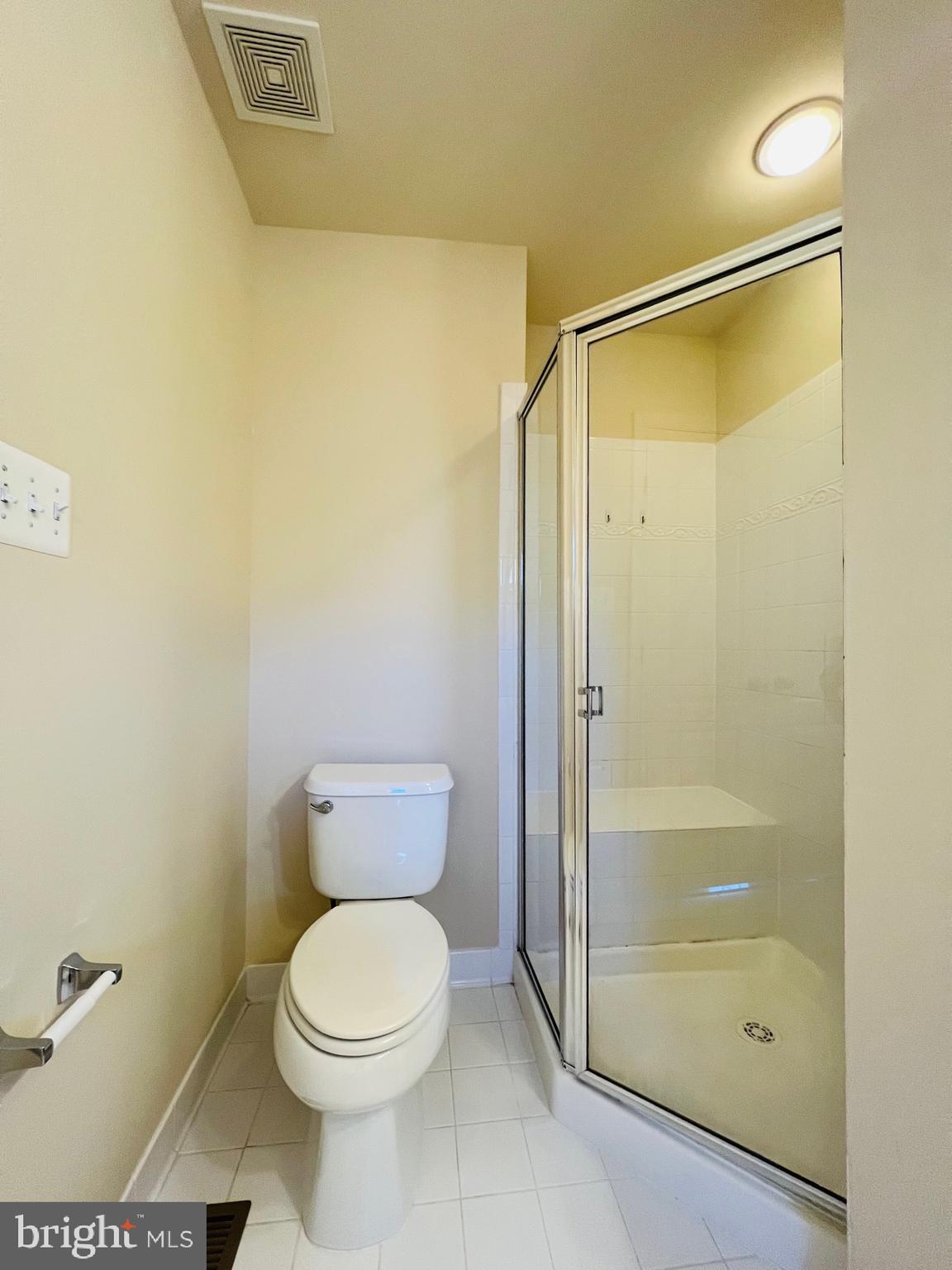 CLARKSBURG VILLAGE - Residential Lease