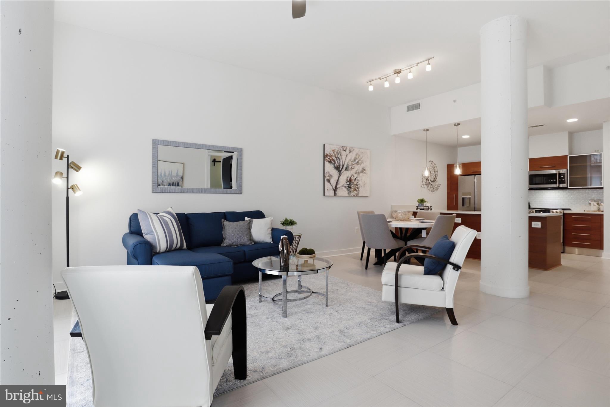 MIDTOWN AT RESTON TOWN CENTER - Residential