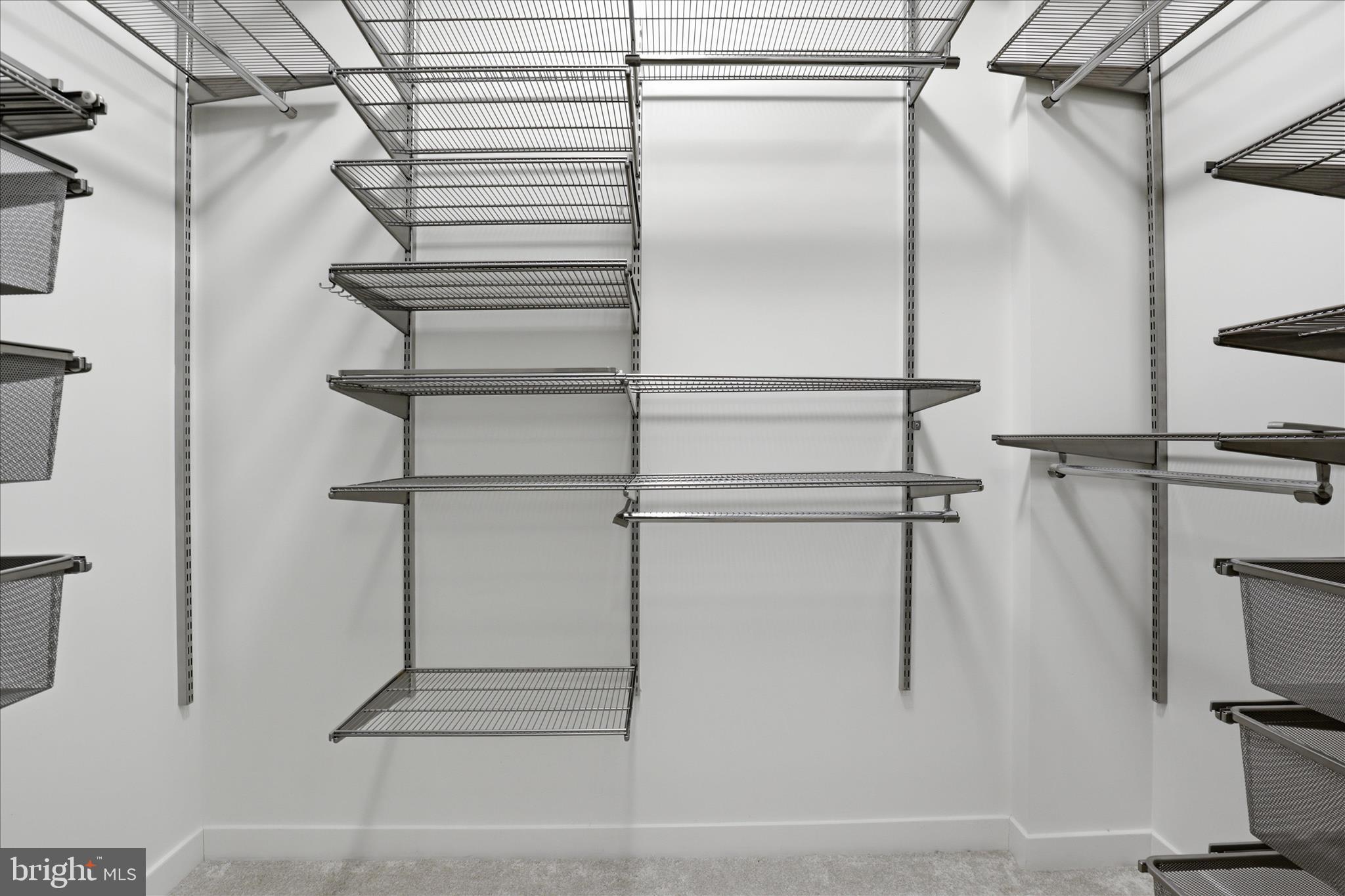 MIDTOWN AT RESTON TOWN CENTER - Residential