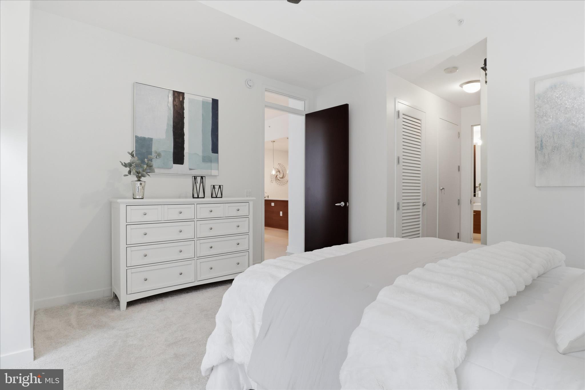 MIDTOWN AT RESTON TOWN CENTER - Residential