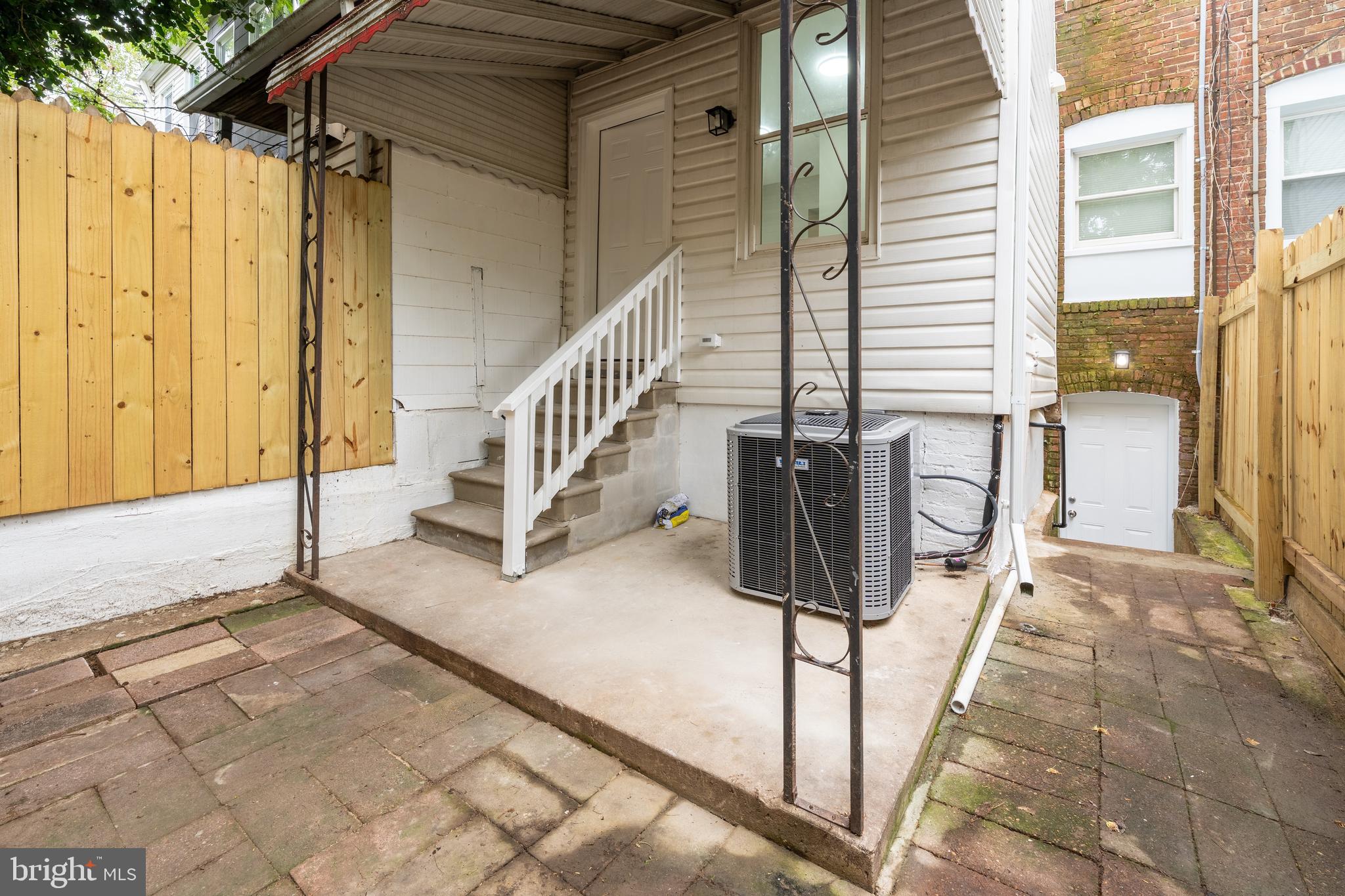 WAVERLY - Residential