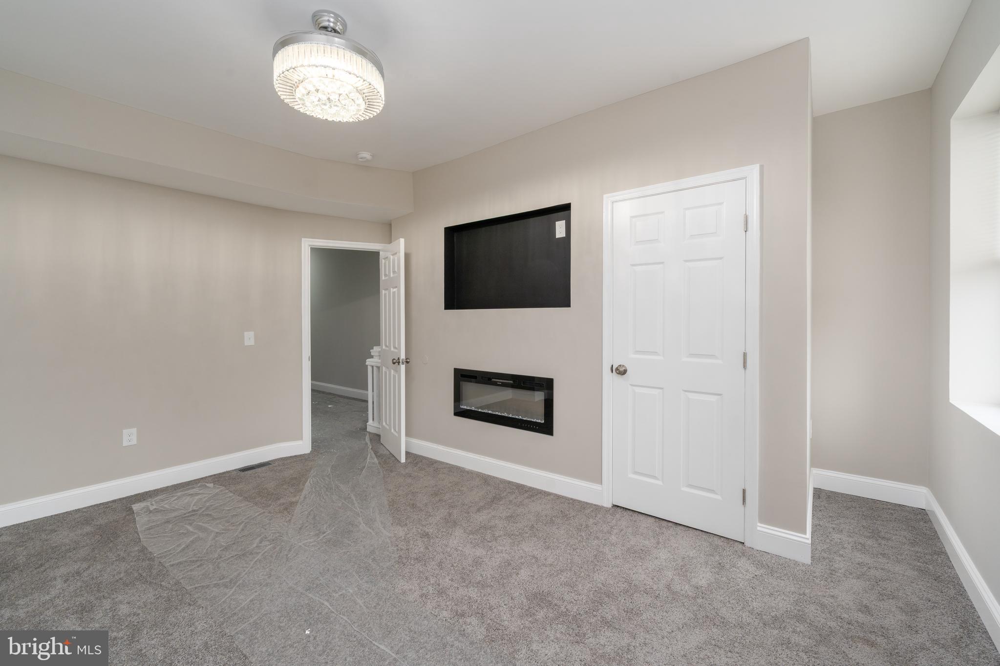 WAVERLY - Residential