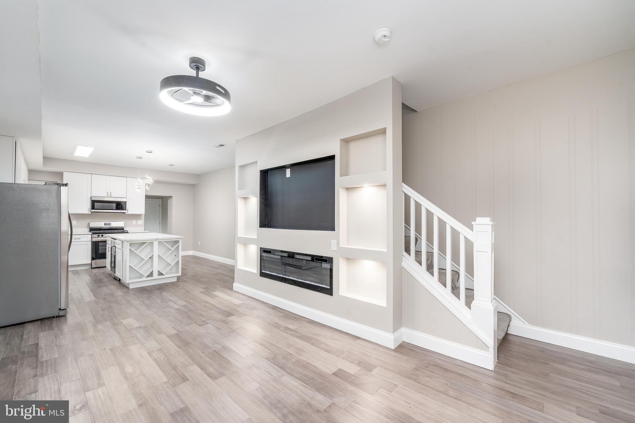 WAVERLY - Residential