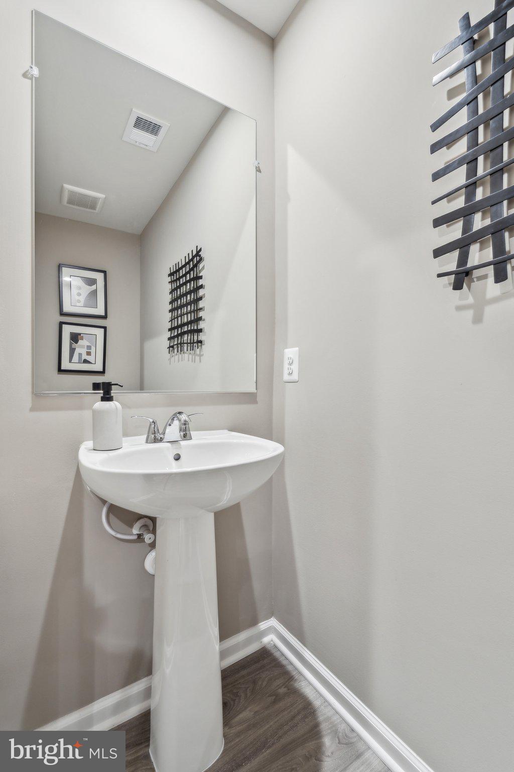 STONE SPRING - Residential