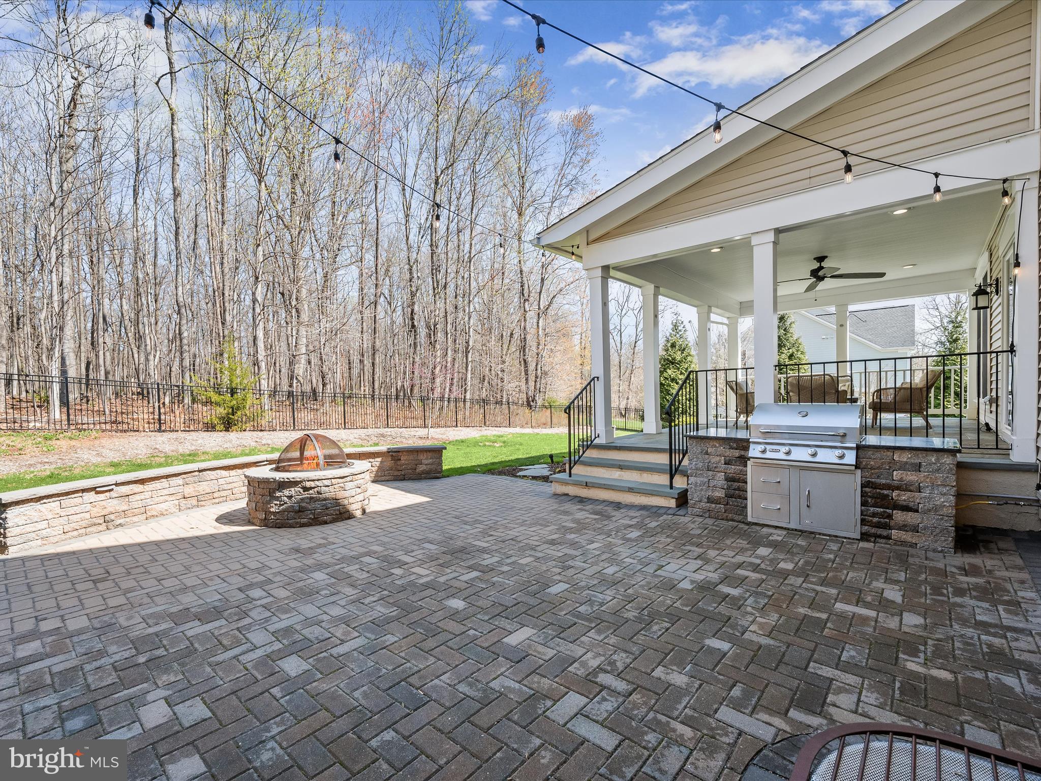 LONG MEADOWS AT DAVIS MILL - Residential