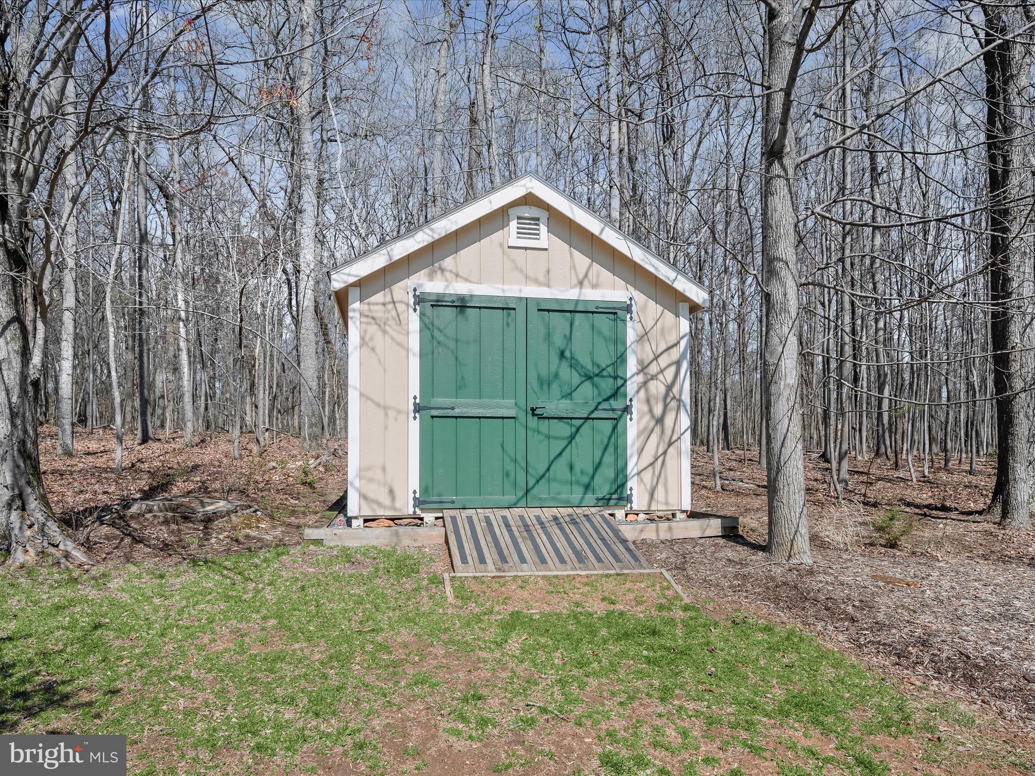 LONG MEADOWS AT DAVIS MILL - Residential