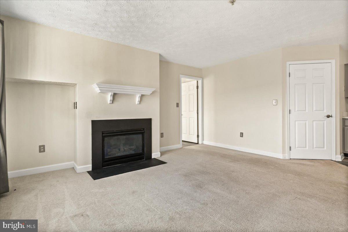 SPRING RIDGE - Residential