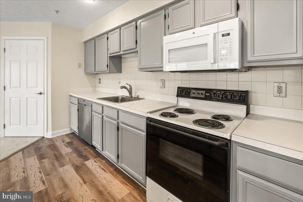 SPRING RIDGE - Residential