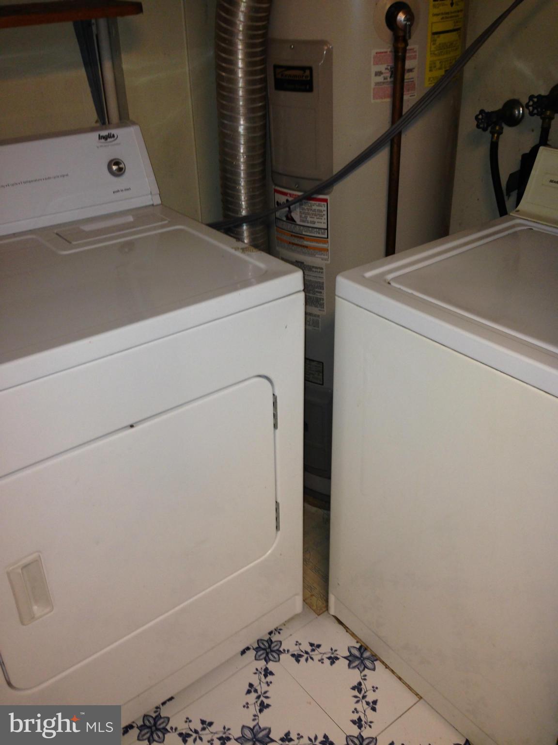 TERRACE TOWNE HOMES OF GUNSTON - Residential Lease