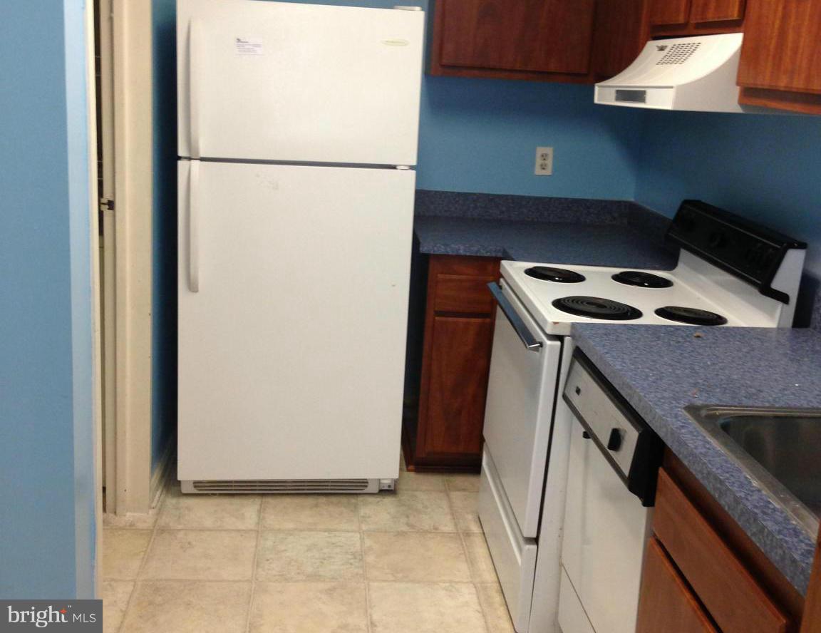 TERRACE TOWNE HOMES OF GUNSTON - Residential Lease