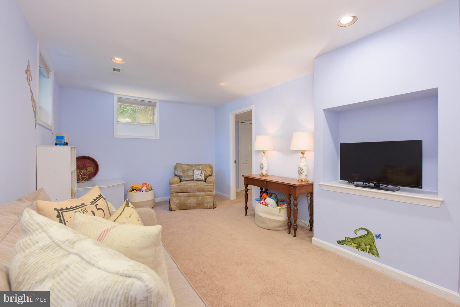 GREAT FALLS FOREST - Residential