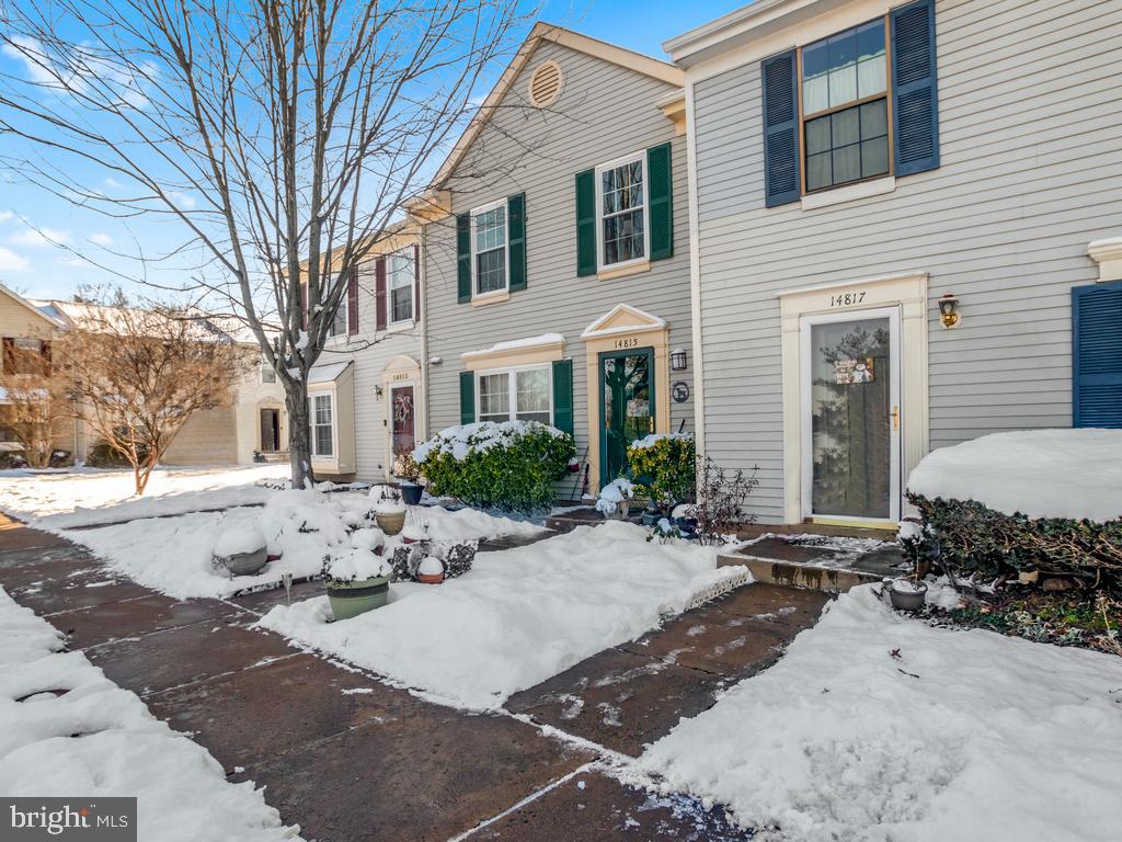 LONGSTREET COMMONS - Residential